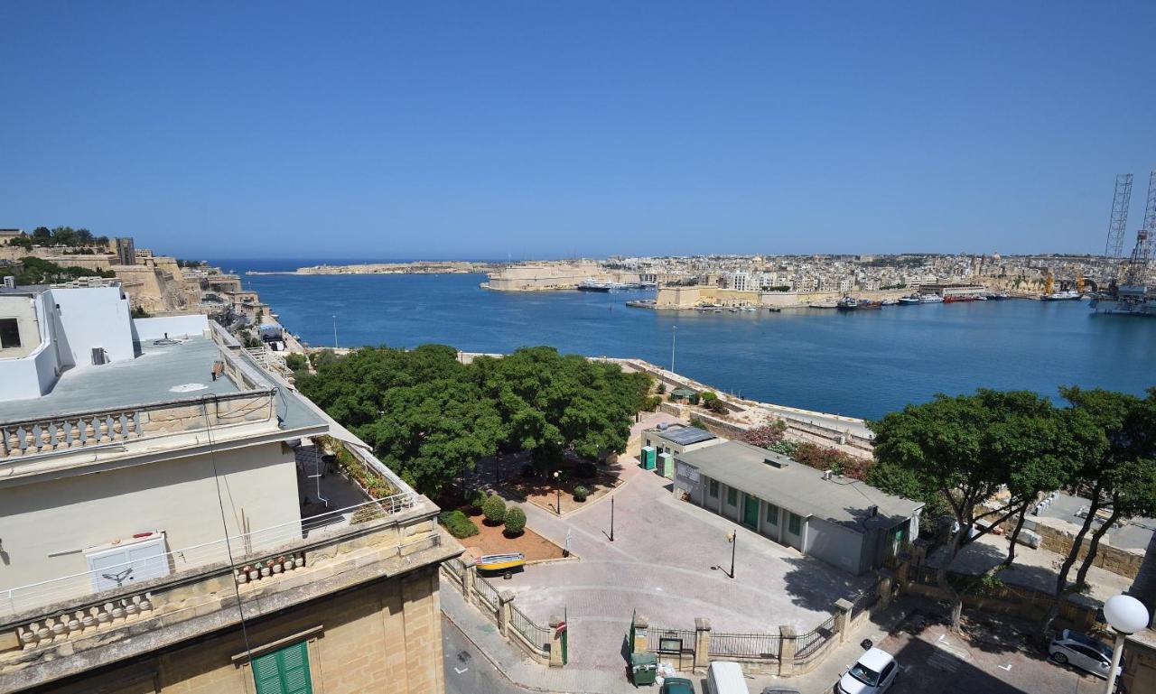 Grand Harbour Apartments Floriana Eksteriør bilde