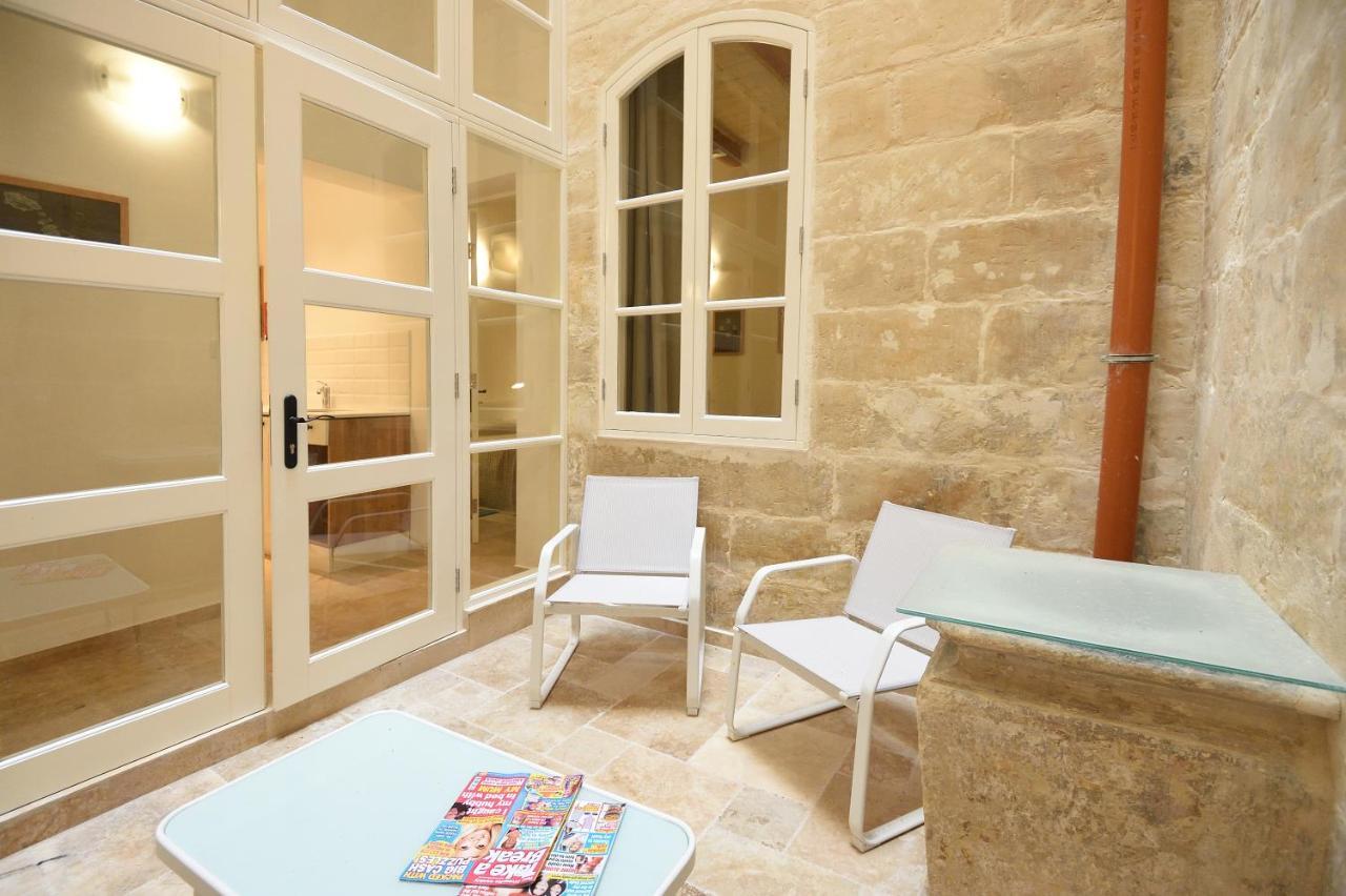 Grand Harbour Apartments Floriana Eksteriør bilde